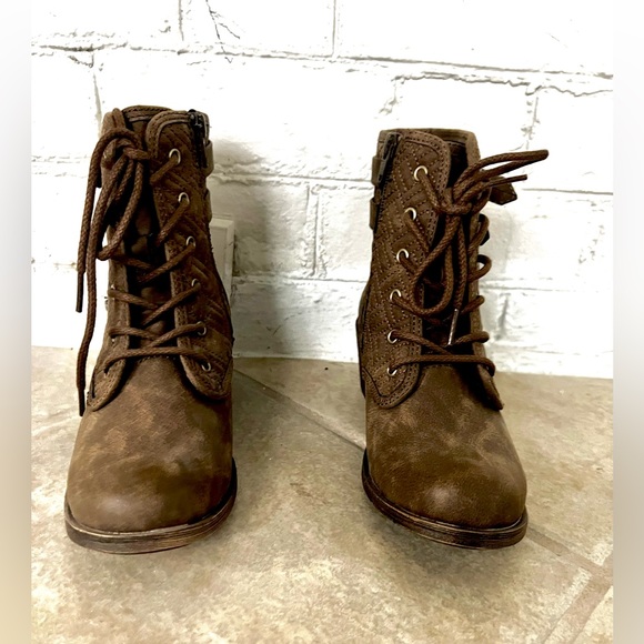 Roxy Womens Vargas Low Brown Buckle Cuban Heel Boots, Size 6, NEW - Picture 4 of 14